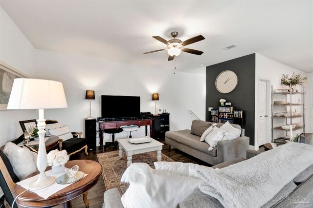 5073 Peach Dr, Pace, FL 32571