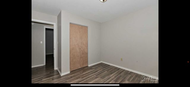 2923 Ezra Avenue N, Zion, IL 60099