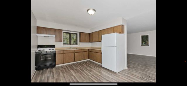 2923 Ezra Avenue N, Zion, IL 60099