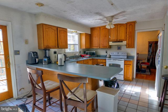 1724 REMINGTON DR, Crofton, MD 21114