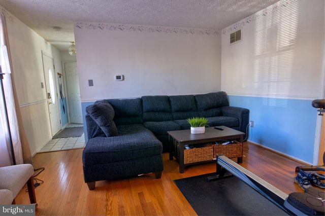 1724 REMINGTON DR, Crofton, MD 21114