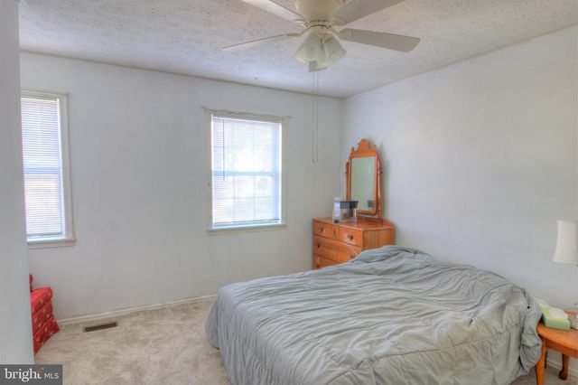 1724 REMINGTON DR, Crofton, MD 21114