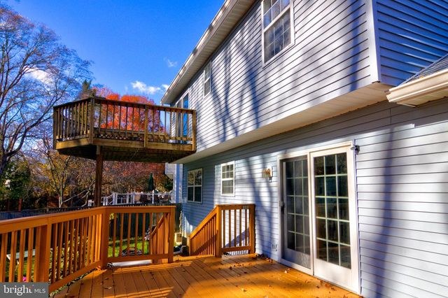 1724 REMINGTON DR, Crofton, MD 21114