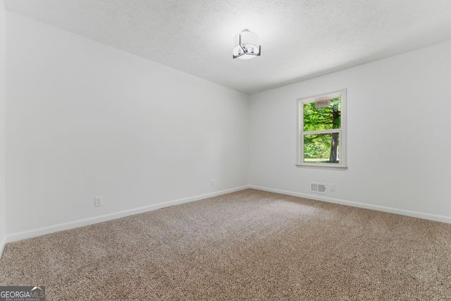 565 Ray Cole Road, Dallas, GA 30157