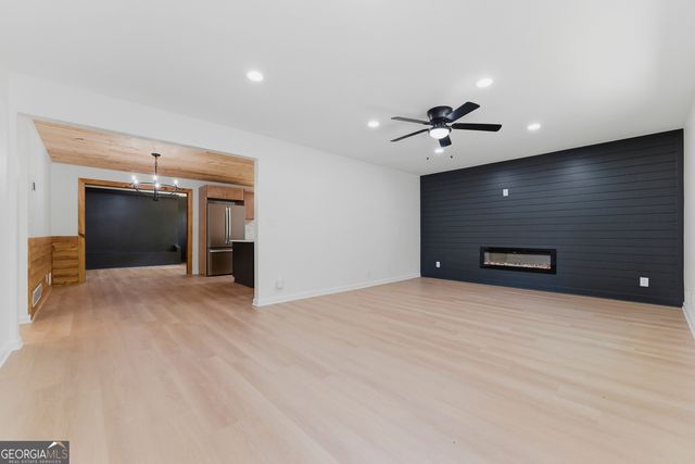 565 Ray Cole Road, Dallas, GA 30157