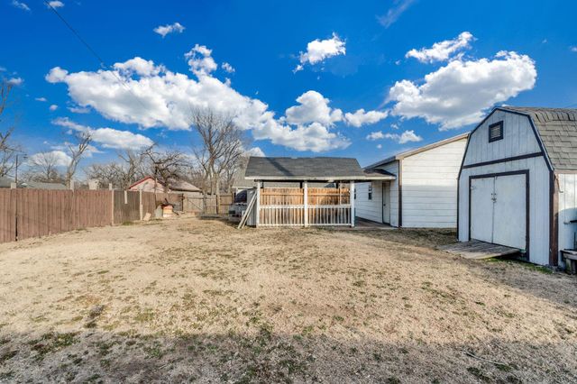 327 N Elder St, Wichita, KS 67212