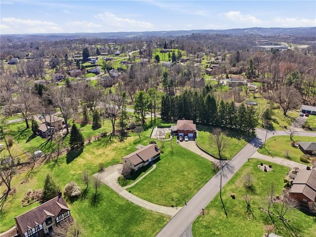 104 Willow Drive, Peters Twp, PA 15317