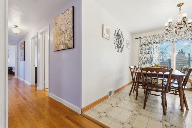 104 Willow Drive, Peters Twp, PA 15317