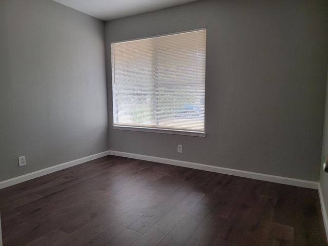 7548 Lindale Dr, Sacramento, CA 95828