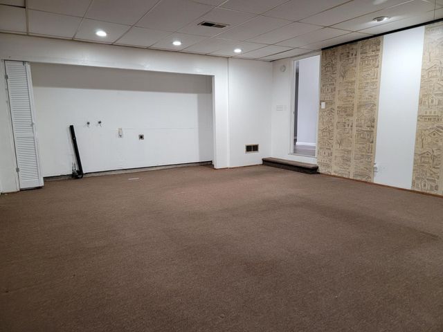 7548 Lindale Dr, Sacramento, CA 95828