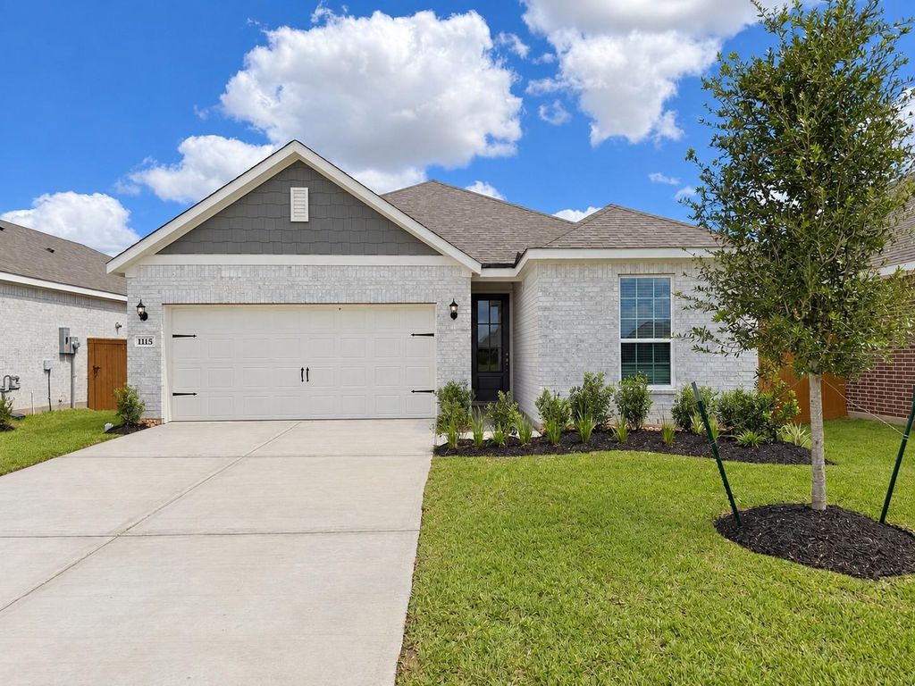 1115 Campside Drive, Beasley, TX 77417