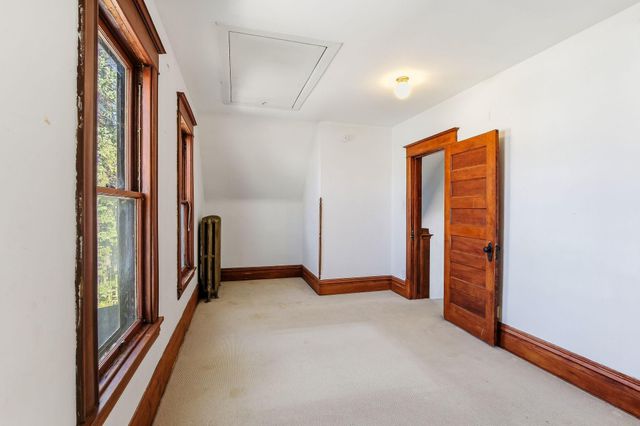 990 Como Place, Saint Paul, MN 55103