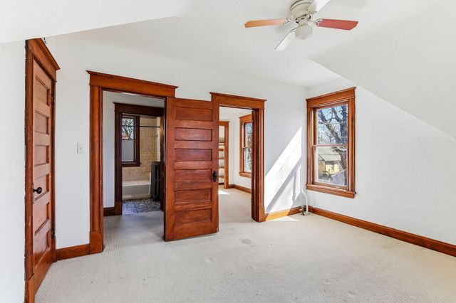 990 Como Place, Saint Paul, MN 55103