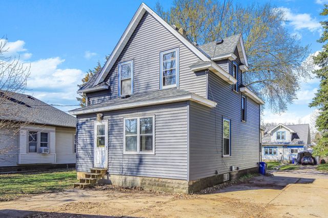 990 Como Place, Saint Paul, MN 55103