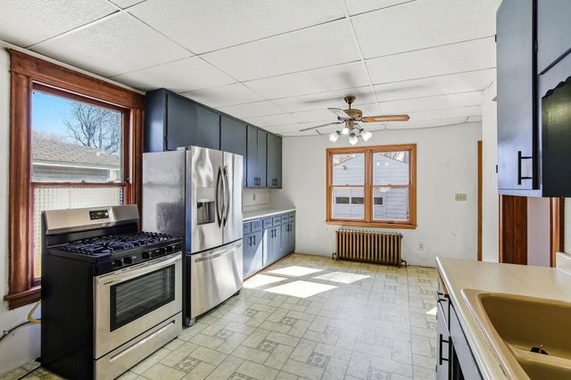 990 Como Place, Saint Paul, MN 55103