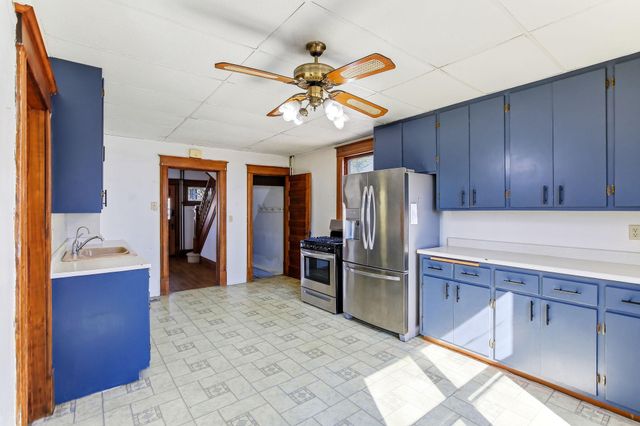 990 Como Place, Saint Paul, MN 55103