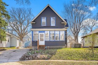 990 Como Place, Saint Paul, MN 55103