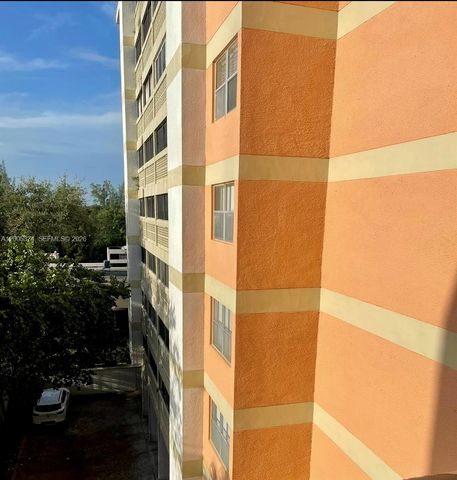 3301 Spanish Moss Terrace 510, Lauderhill, FL 33319