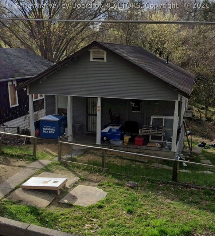 1128 Camden Drive, Charleston, WV 25302