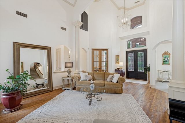 1301 Silverlake Road, Mckinney, TX 75072