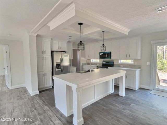 100 E ESCAMBIA Street, Palatka, FL 32177