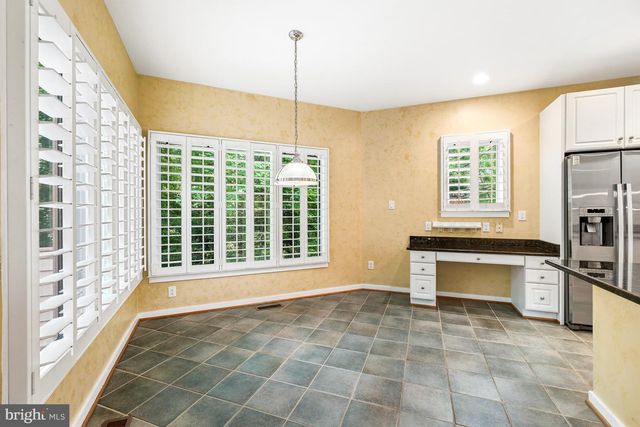 1104 WATER POINTE LN, Reston, VA 20194