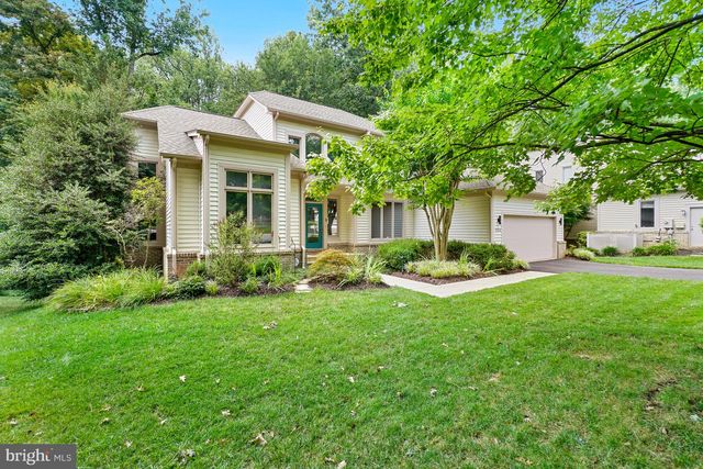 1104 WATER POINTE LN, Reston, VA 20194