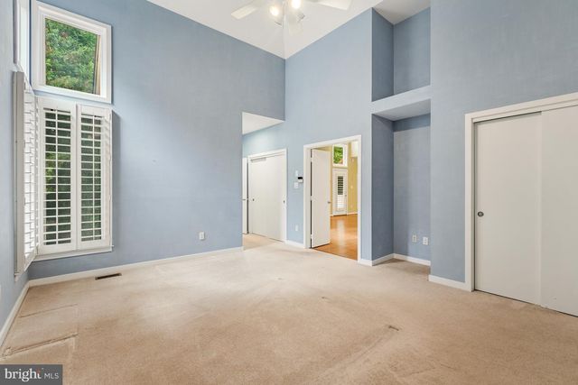 1104 WATER POINTE LN, Reston, VA 20194