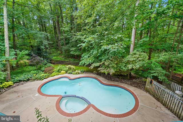 1104 WATER POINTE LN, Reston, VA 20194