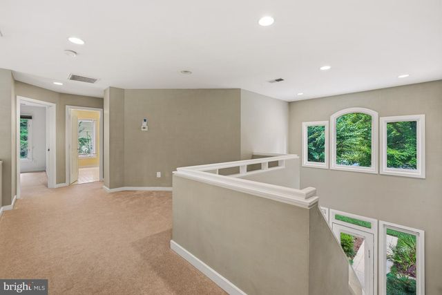 1104 WATER POINTE LN, Reston, VA 20194