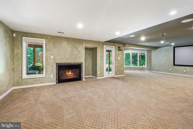 1104 WATER POINTE LN, Reston, VA 20194
