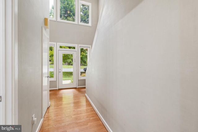 1104 WATER POINTE LN, Reston, VA 20194