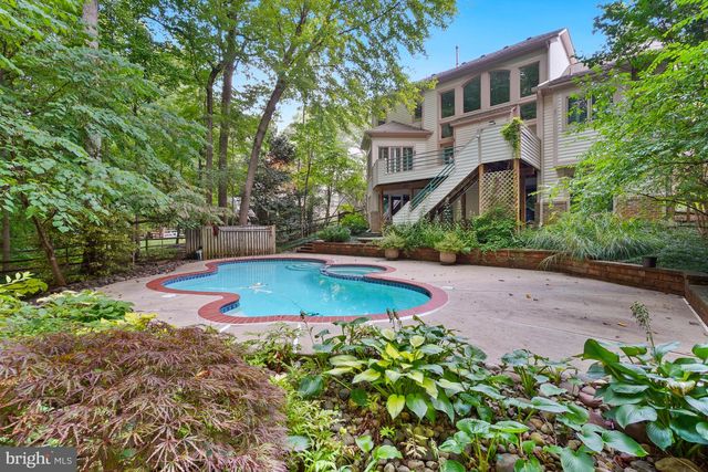 1104 WATER POINTE LN, Reston, VA 20194