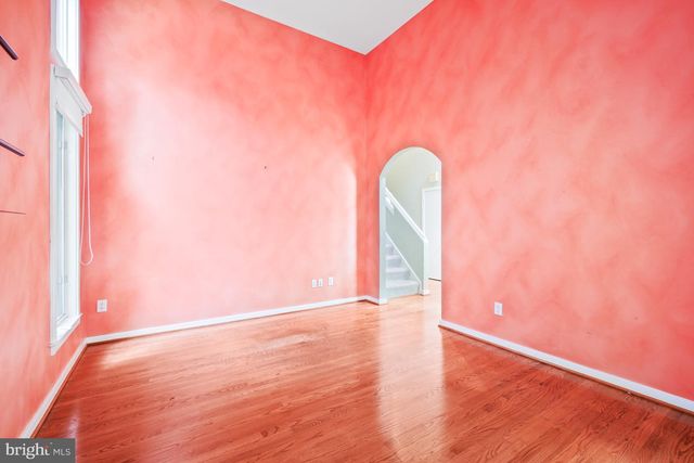 1104 WATER POINTE LN, Reston, VA 20194