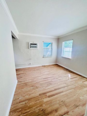 18 S K Street 2, Lake Worth Beach, FL 33460