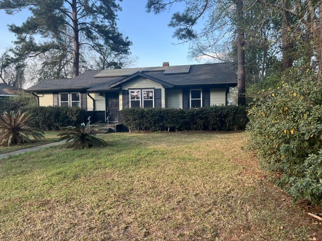 110 Peachtree Road, Walterboro, SC 29488