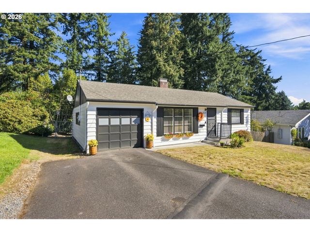 3349 Sw LURADEL St, Portland, OR 97219