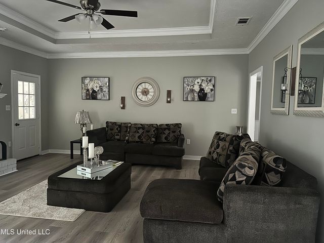 104 Live Oak Lane, Brandon, MS 39047