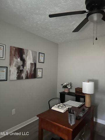 104 Live Oak Lane, Brandon, MS 39047