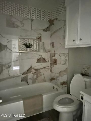 104 Live Oak Lane, Brandon, MS 39047