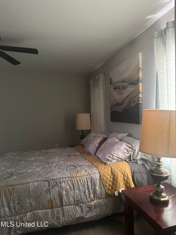 104 Live Oak Lane, Brandon, MS 39047