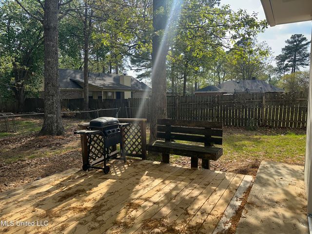 104 Live Oak Lane, Brandon, MS 39047