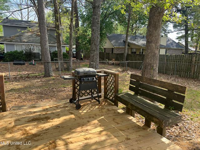 104 Live Oak Lane, Brandon, MS 39047