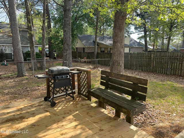 104 Live Oak Lane, Brandon, MS 39047