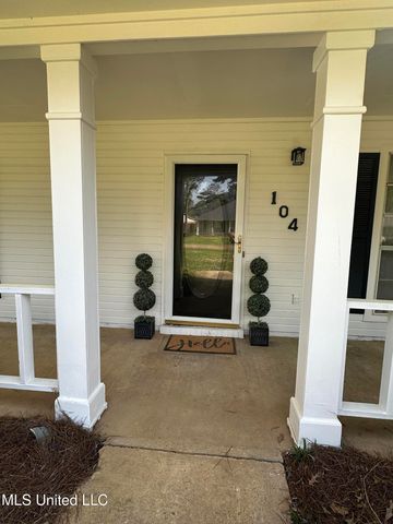 104 Live Oak Lane, Brandon, MS 39047