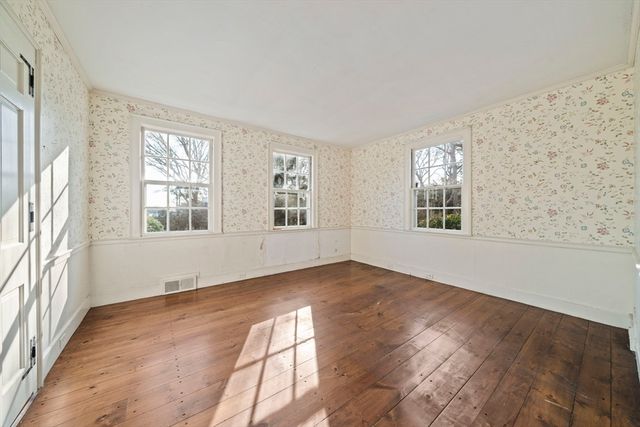 18 Winfield Way, Barnstable, MA 02655