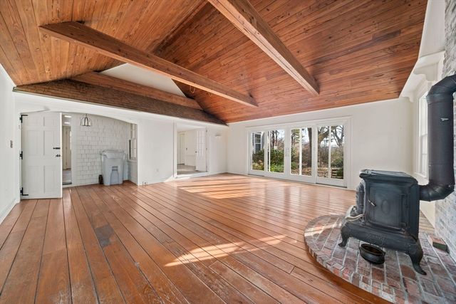 18 Winfield Way, Barnstable, MA 02655