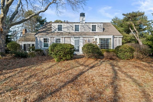 18 Winfield Way, Barnstable, MA 02655