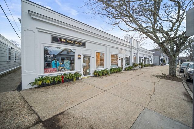 18 Winfield Way, Barnstable, MA 02655