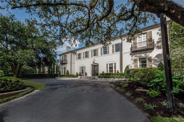 1069 Kirby Drive, Houston, TX 77019
